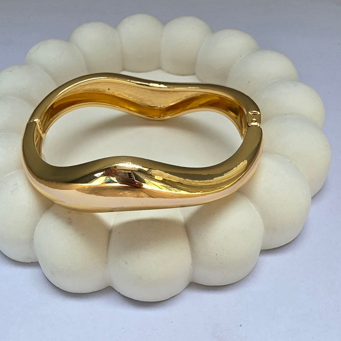 Wave Cuff