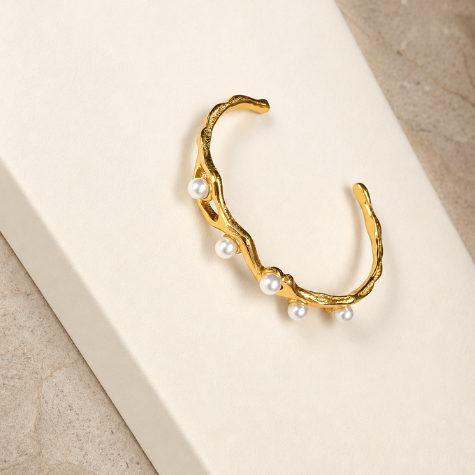 Pearls Bloom cuff