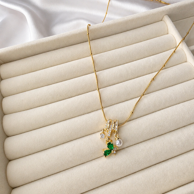 Green Aura charm pendant