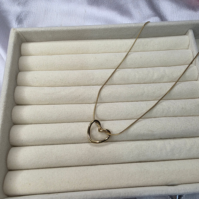 Viral Heart chain