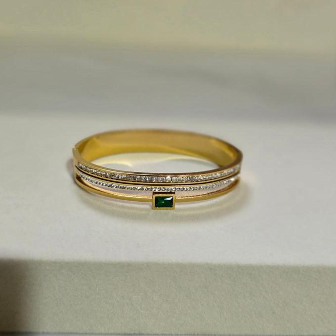 Emerald gleam Kada