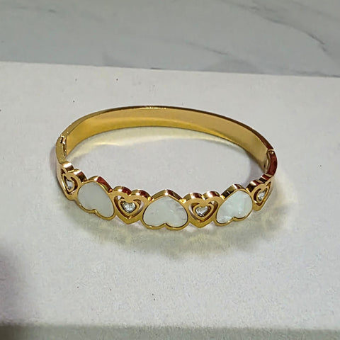 Amora white Heart bracelet
